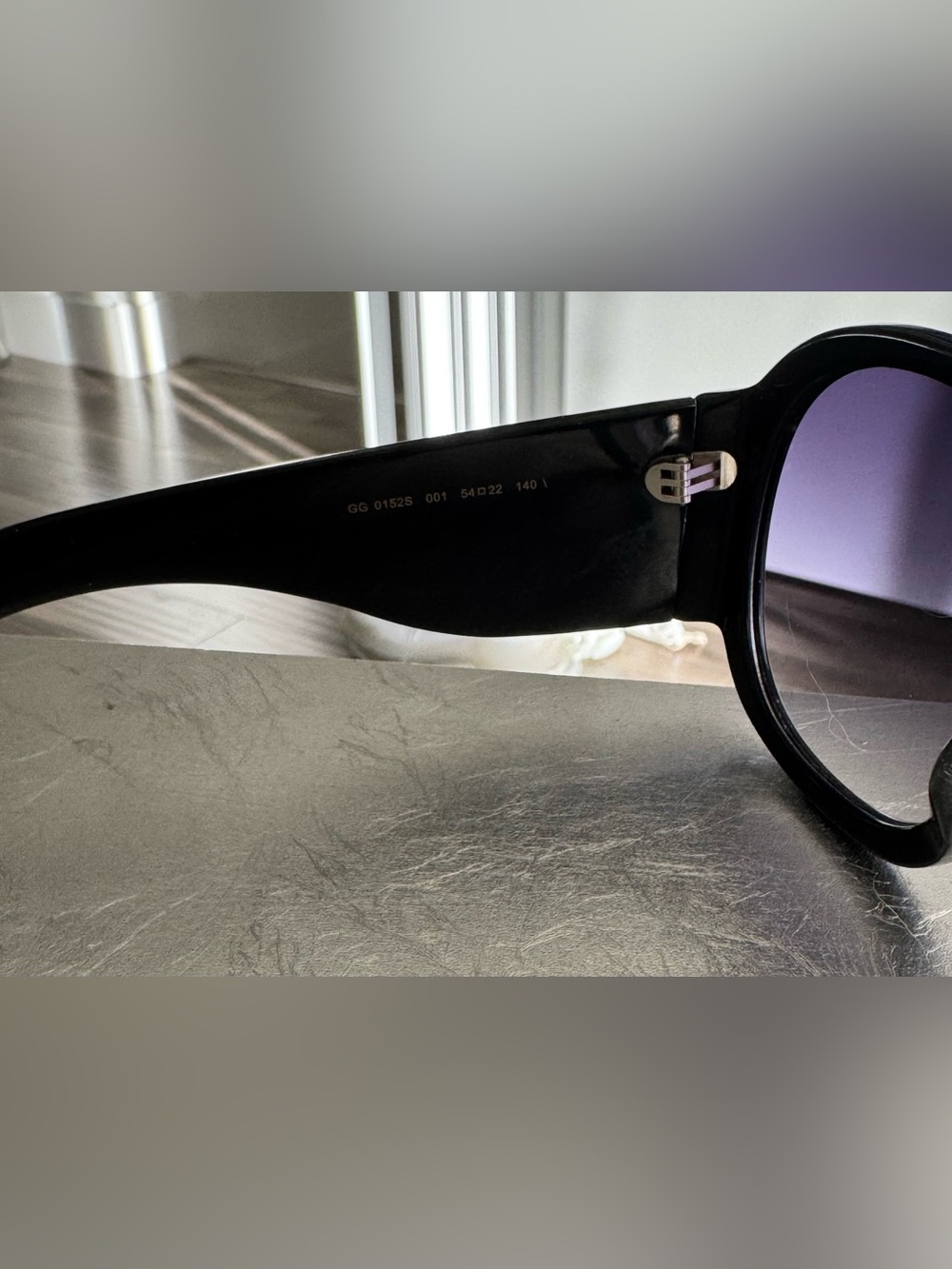 Gucci Black Shield Sunglasses with Dark Gradient Lenses - Picture 5 of 9